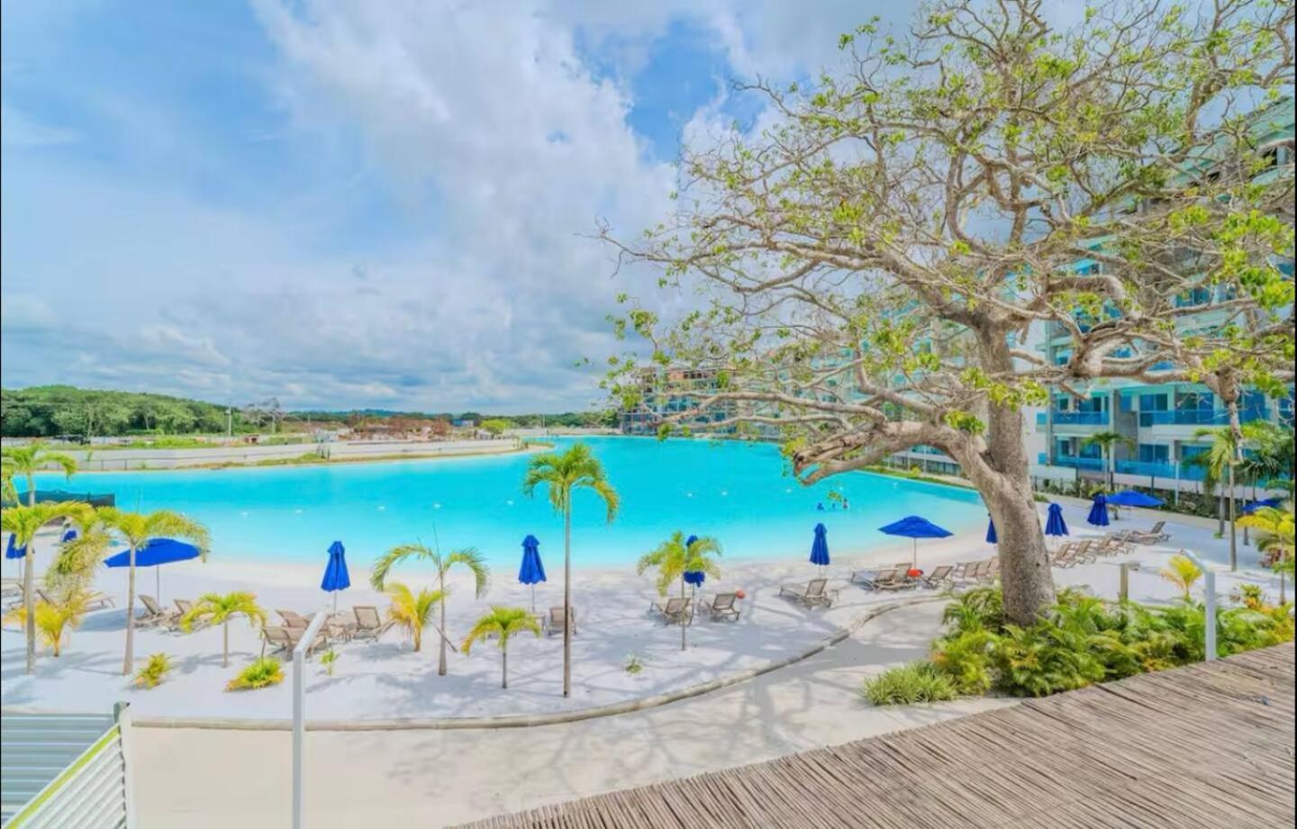 Baia Kristal Paraiso Aguas Cristalinas Cartagena